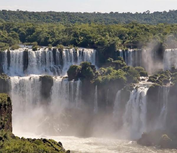 Die Iguazú Wasserfälle bei einer See+Land Rundreise mit Princess Cruises buchen! Jetzt über Angebote informieren!